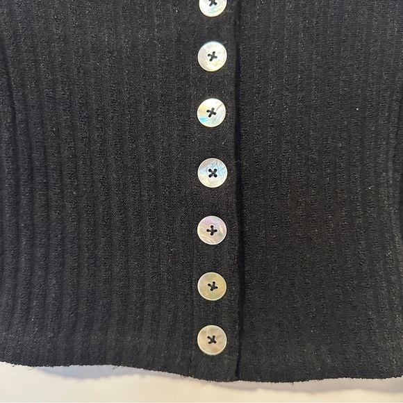 Wilfred Aritzia Black Cropped Ribbed Button Down Cardigan Size XXS Women’s - Picture 3 of 7